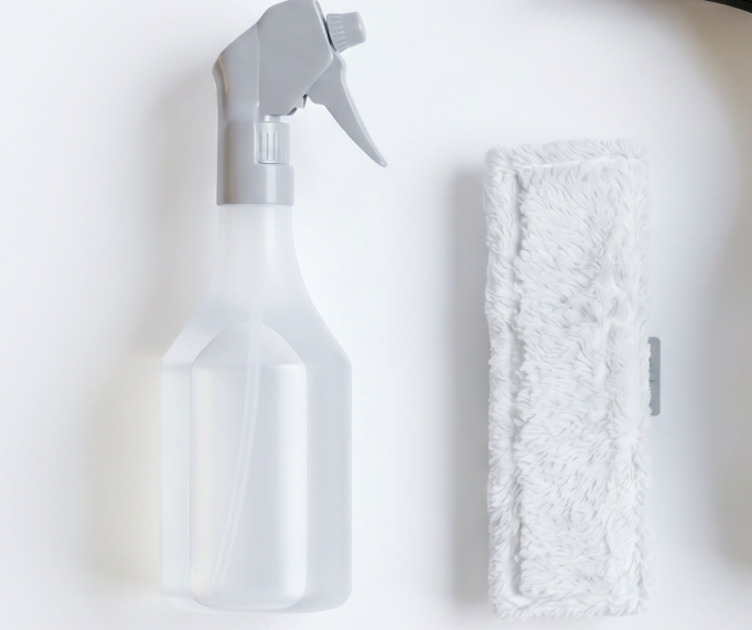 Kit Nettoyage complet – Spray +  Microfibre